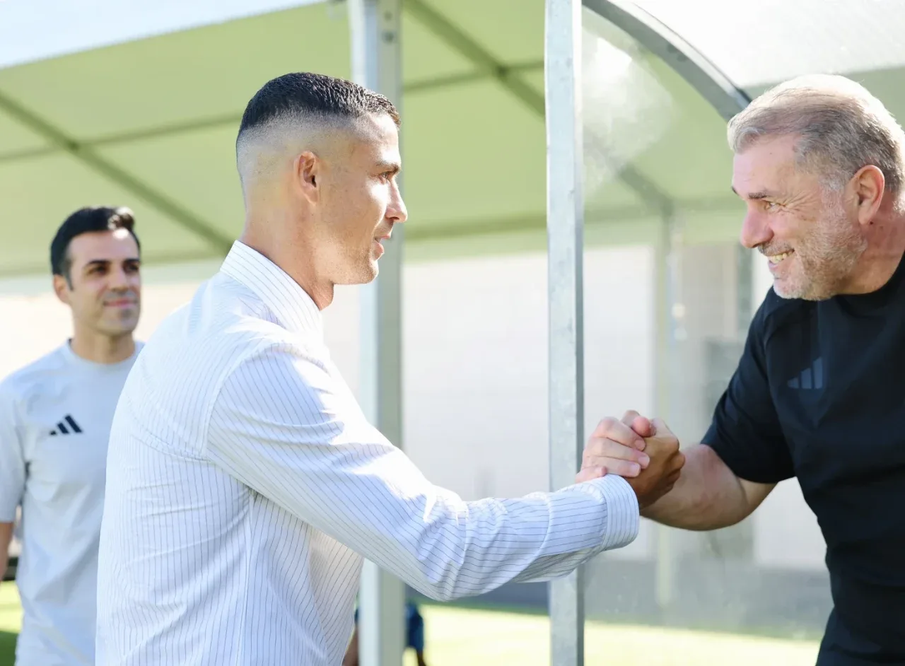 Battle at the press conference!: Postecoglou shuts down journalist who slammed Ronaldo