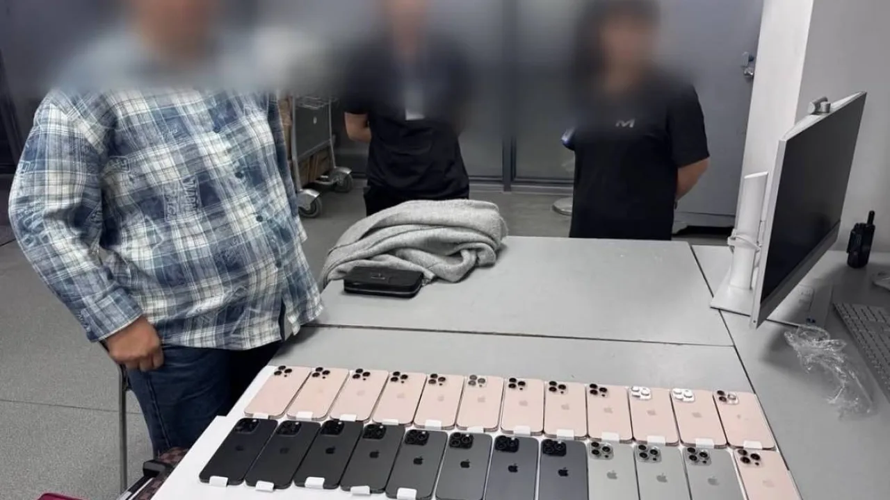iPhones worth 227 million UZS detected at Tashkent airport: what violation did passengers commit?