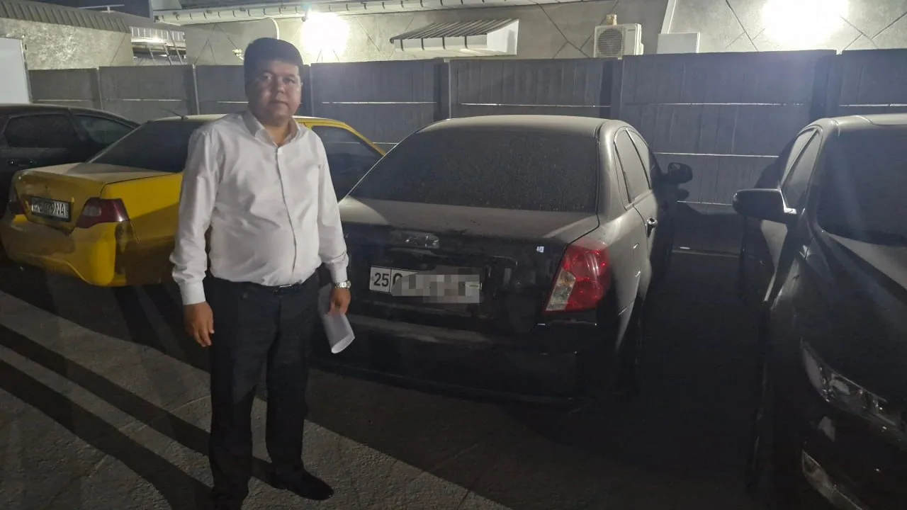 Car placed in impound lot due to loan debt