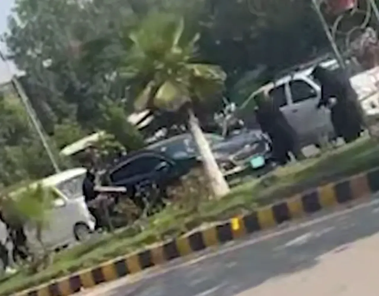 Minister Fazal Shakur Khan abducted by armed group in Pakistan (video)