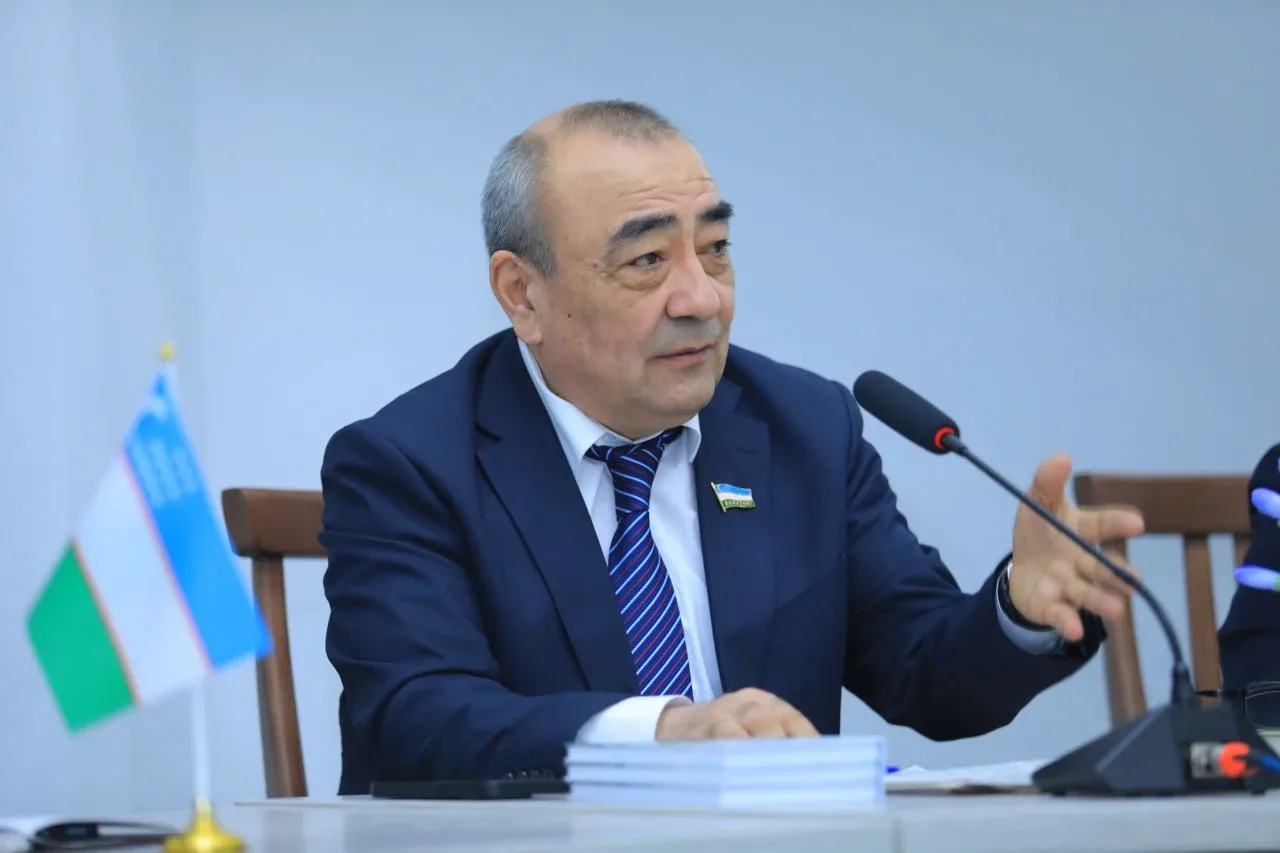 Senator Khusan Ermatov sounds the alarm on alphabet reform: When will the single standard come into force?