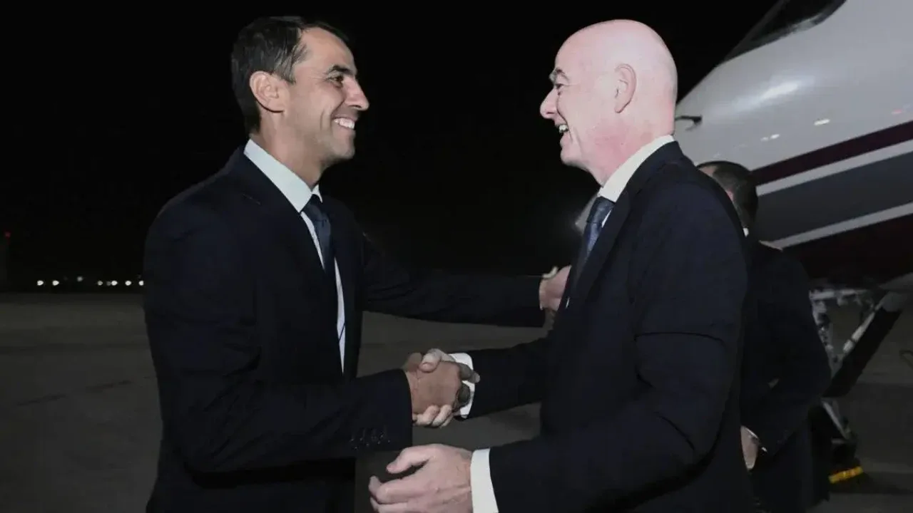 Gianni Infantino est arrivé en Ouzbékistan : la délégation de la FIFA examine des projets clés