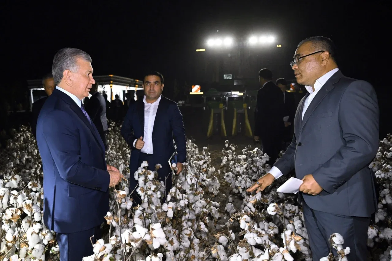 Shavkat Mirziyoyev inspects Xinjiang technology in Altynkul (video)