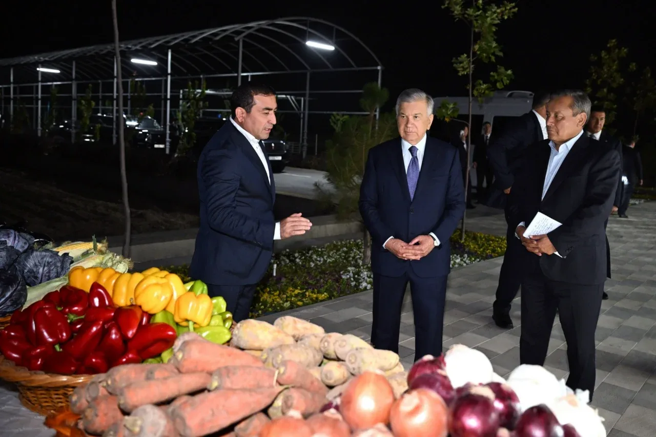 Shavkat Mirziyoyev inspects Xinjiang technology in Altynkul (video)