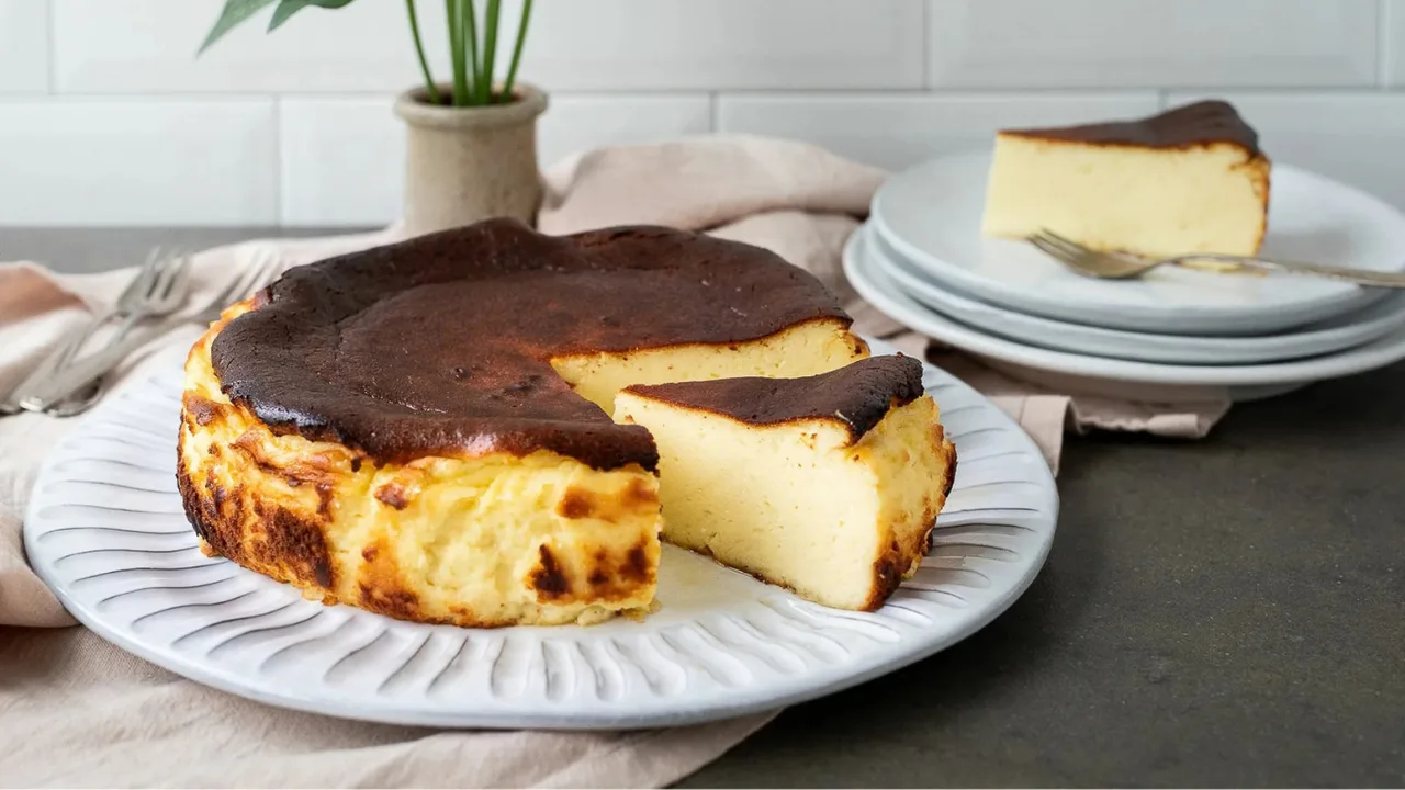 Where does the history of the famous San Sebastian cheesecake begin?