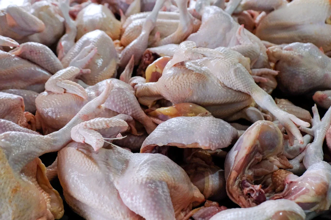 Импорт куриного мяса в Узбекистане вырос почти на 25 %: изменения на продовольственном рынке