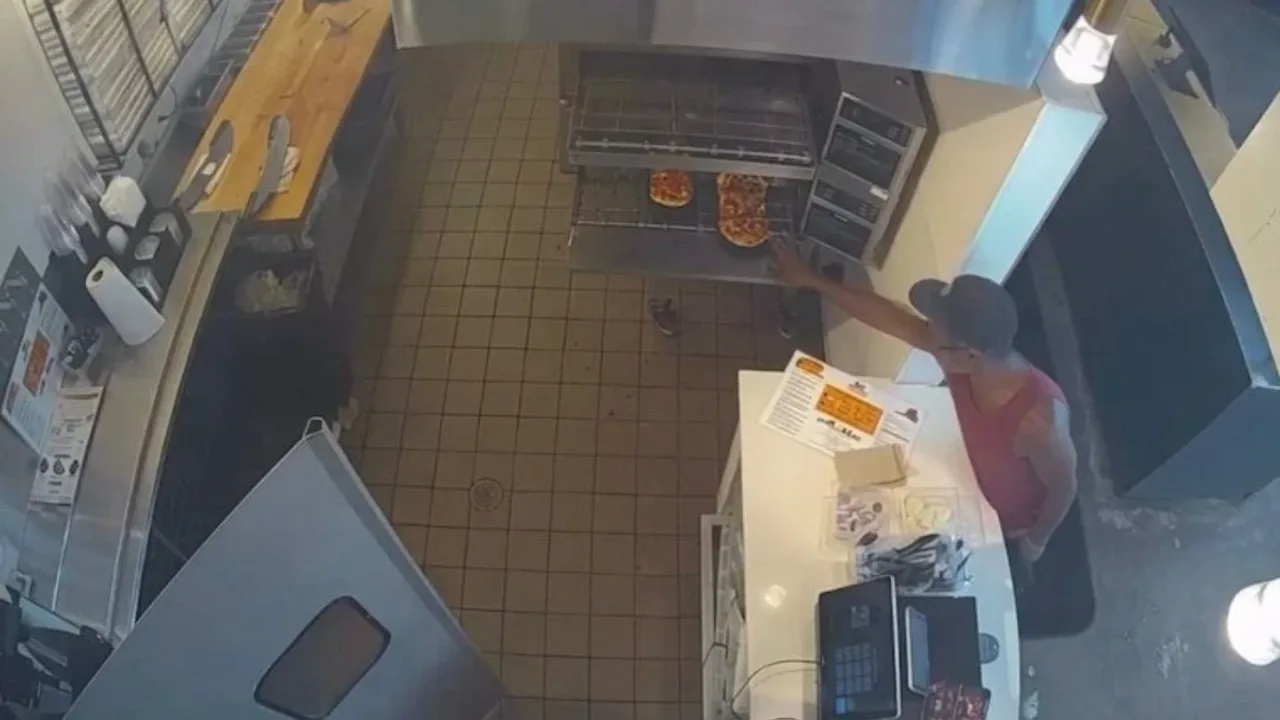 Junger Mann wollte Pizza stehlen und erlebte eine böse Überraschung