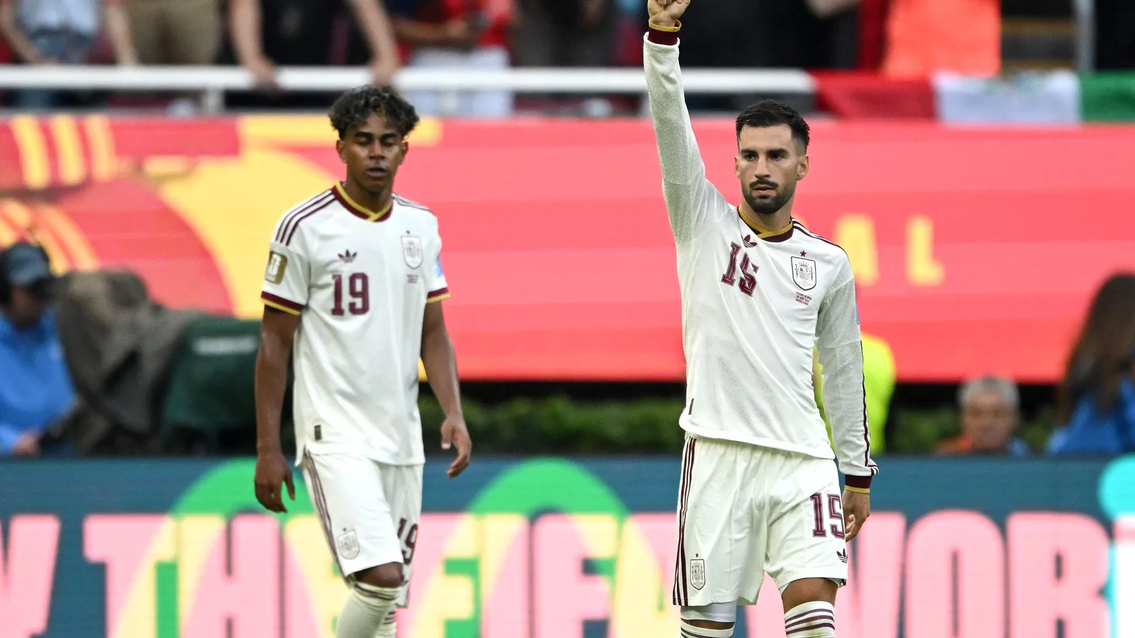 Aleks Baena Lamin Yamalni Lionel Messiga qiyosladi