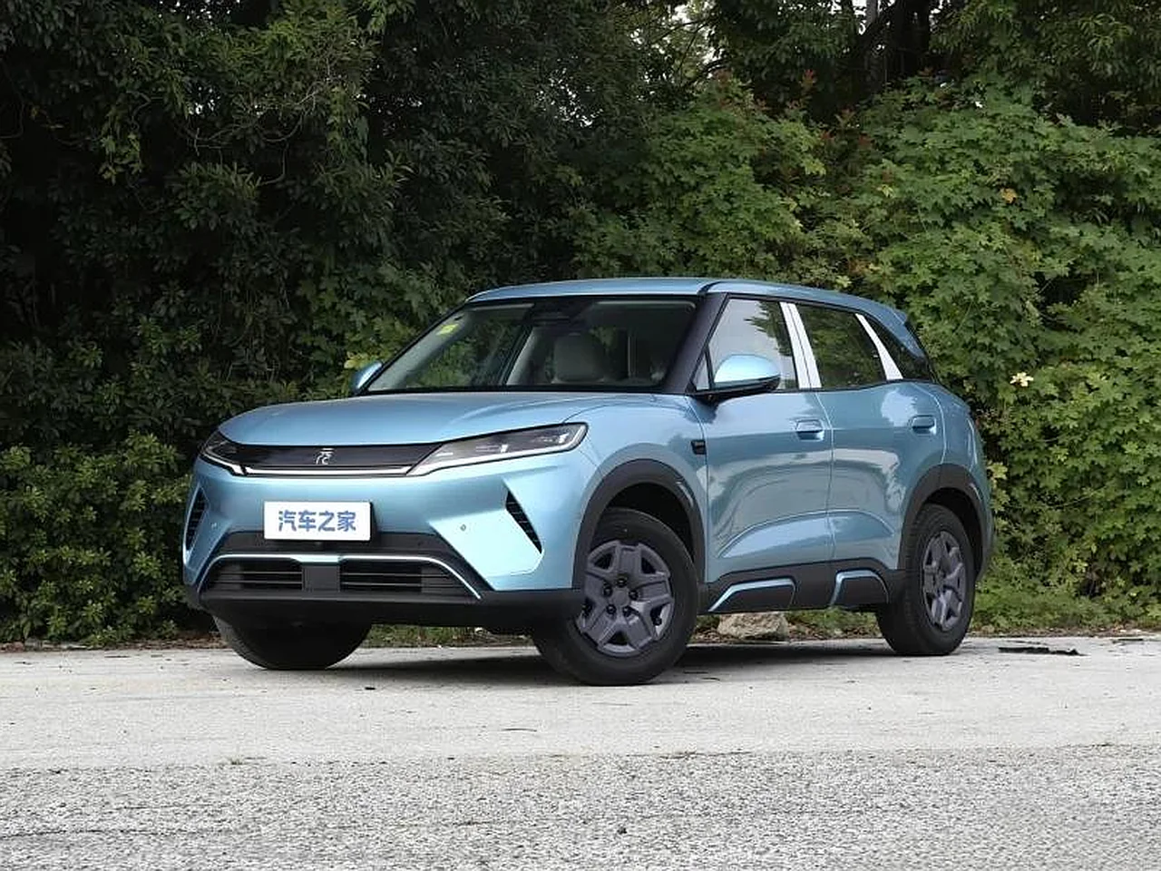 BYD Atto 2 кроссоверининг янгиланган версияси тақдим этилди