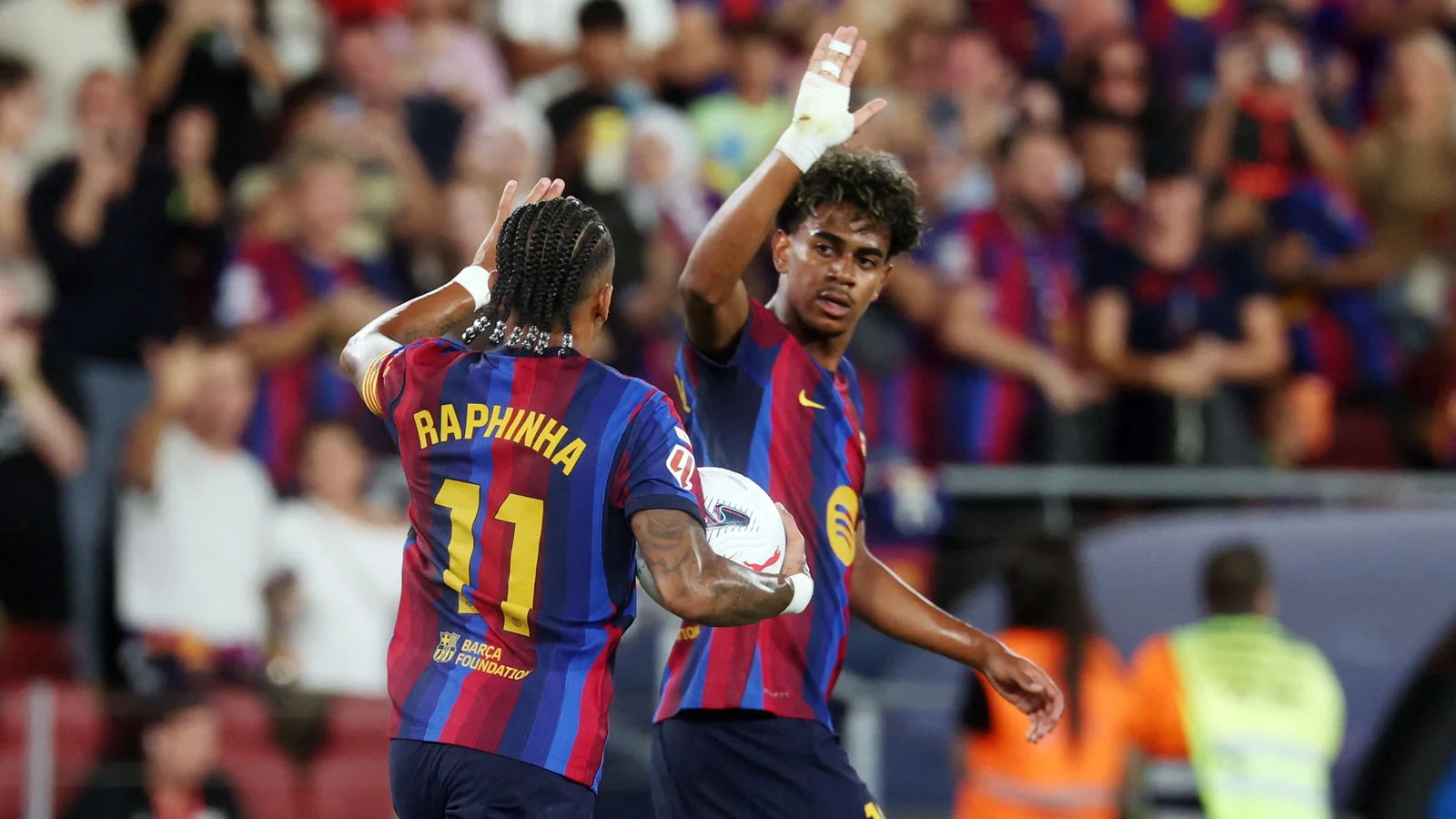 Lamine Yamal included in Barcelona captaincy group
