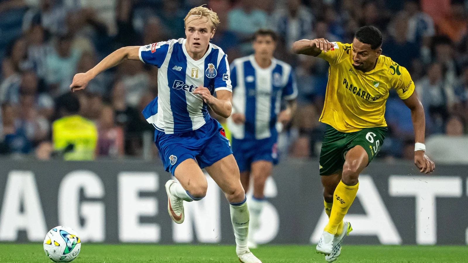 Porto Prepares for Manchester City Clash After Portuguese League Victory