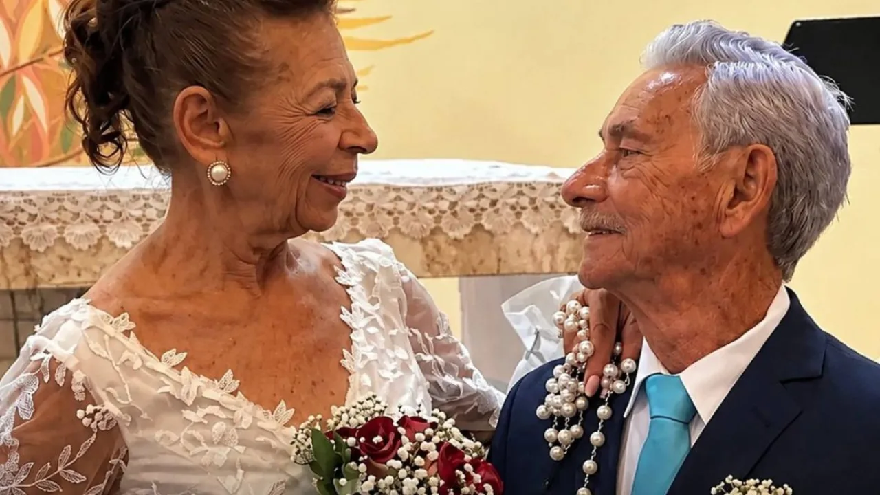 Sevgi uchun kech emas: Braziliyada 70 yoshli ayol ilk bor sevgilisini uchratib, turmush qurdi