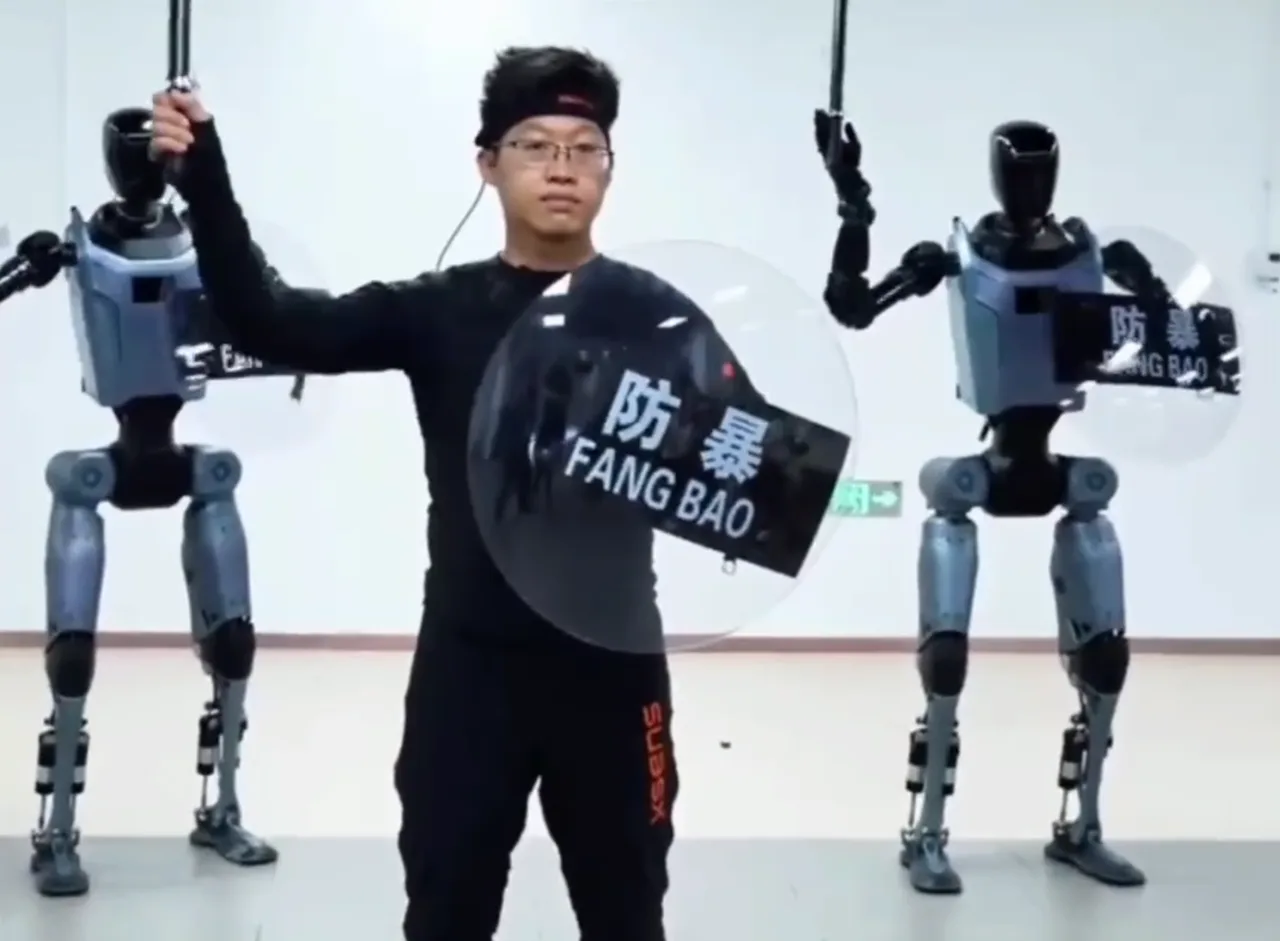 Chinesische Polizei bereitet Einsatz von Fuxi-Robotern vor (Video)