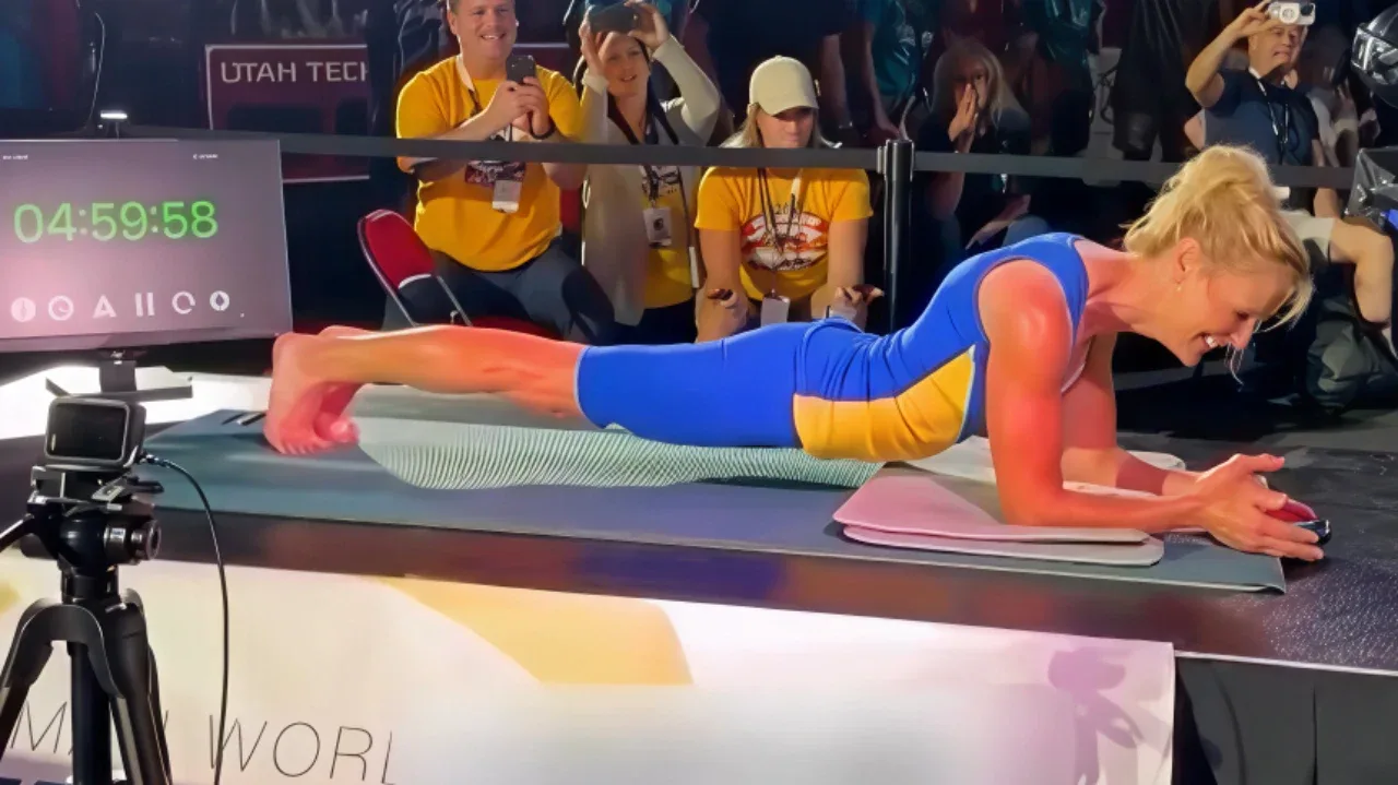 61-jährige Großmutter stellt Weltrekord im Planking mit 5 Stunden auf (Video)