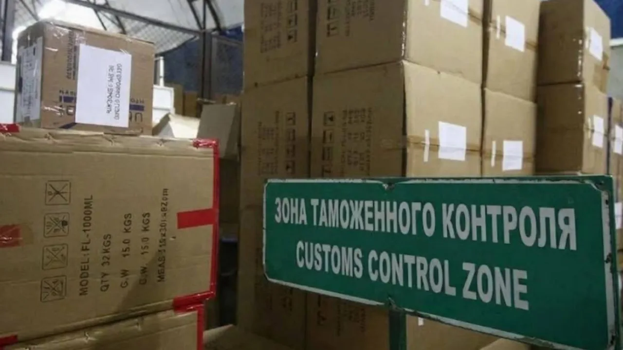 Chet eldan keladigan buyurtmalarni bojxonada rasmiylashtirish yig‘imi 20 foizga kamayadi