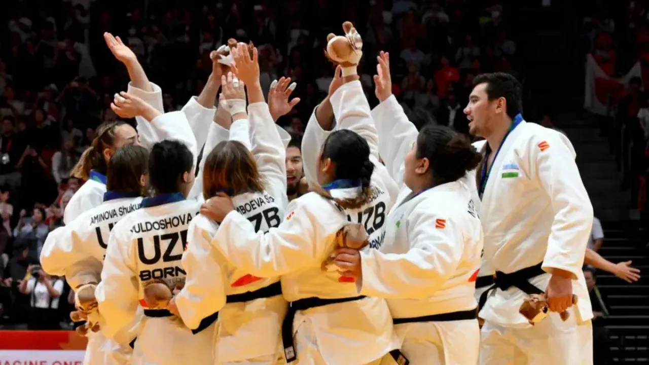 Usbekisches Judo-Nationalteam gewinnt Bronze bei der Weltmeisterschaft