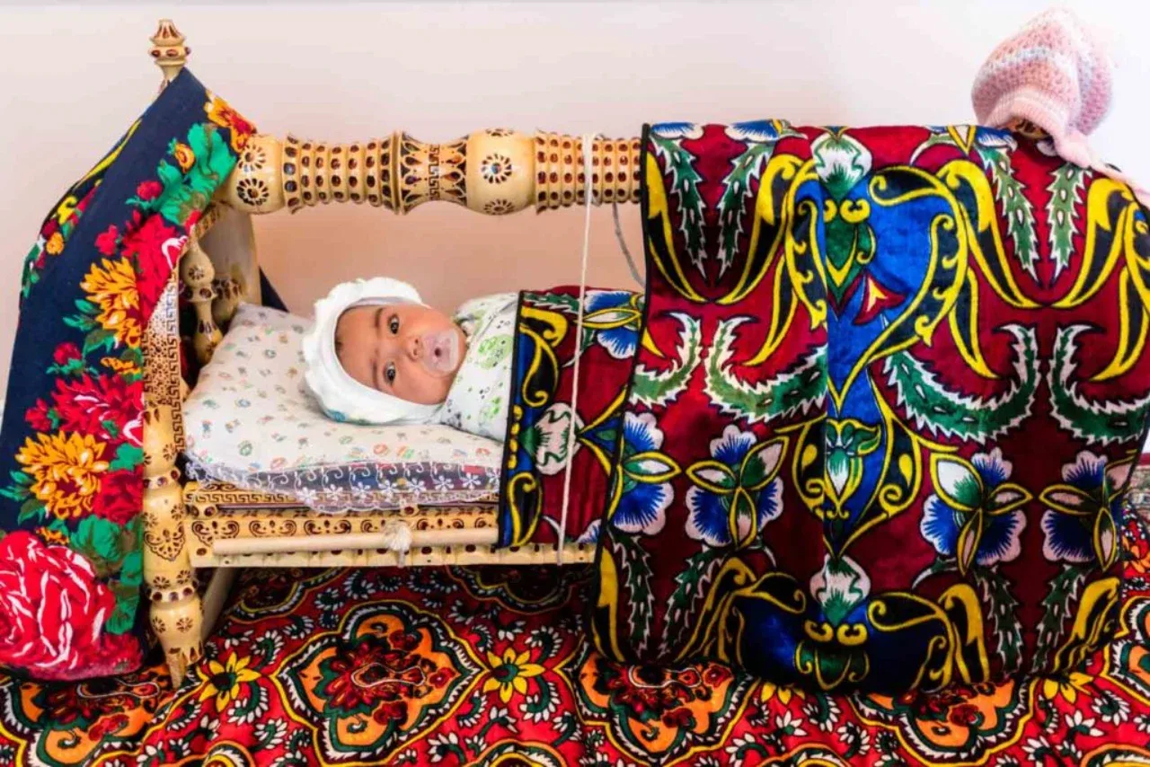 Scientists and doctors reveal the hidden harms of the beshik (cradle) to child health (video)