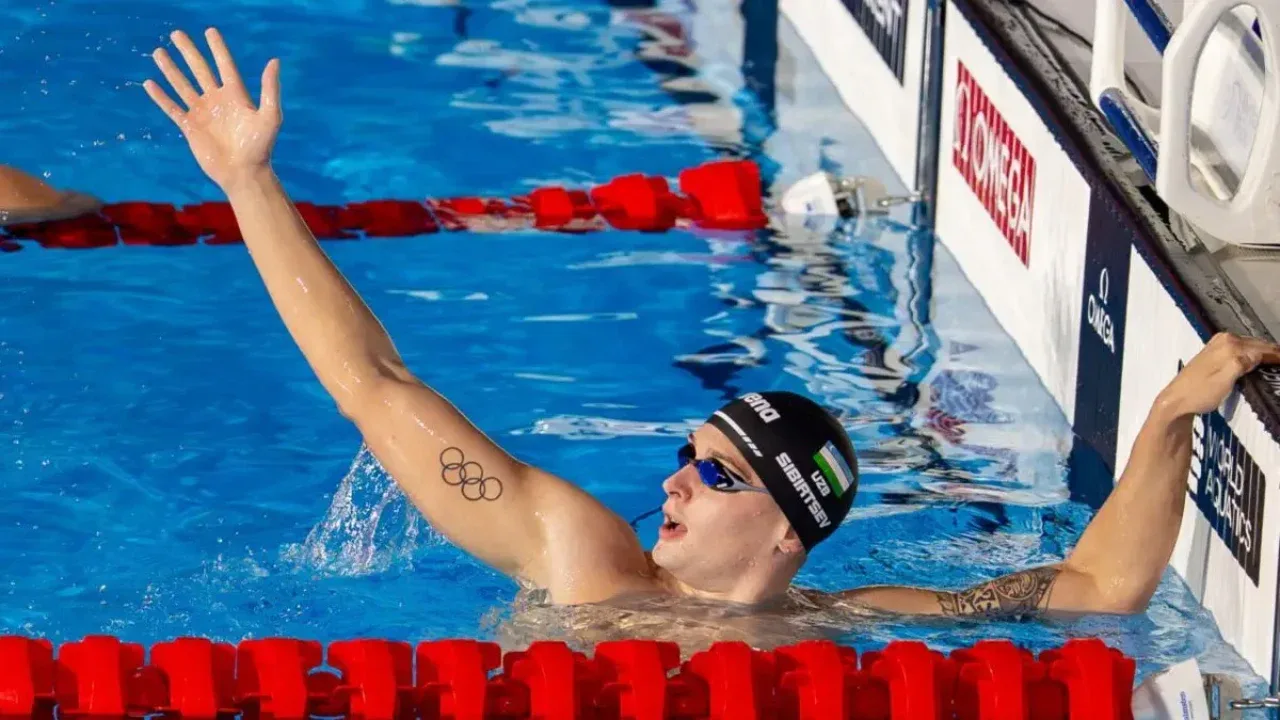 Weltcup: Usbekischer Schwimmer holt Medaille über 1500 Meter
