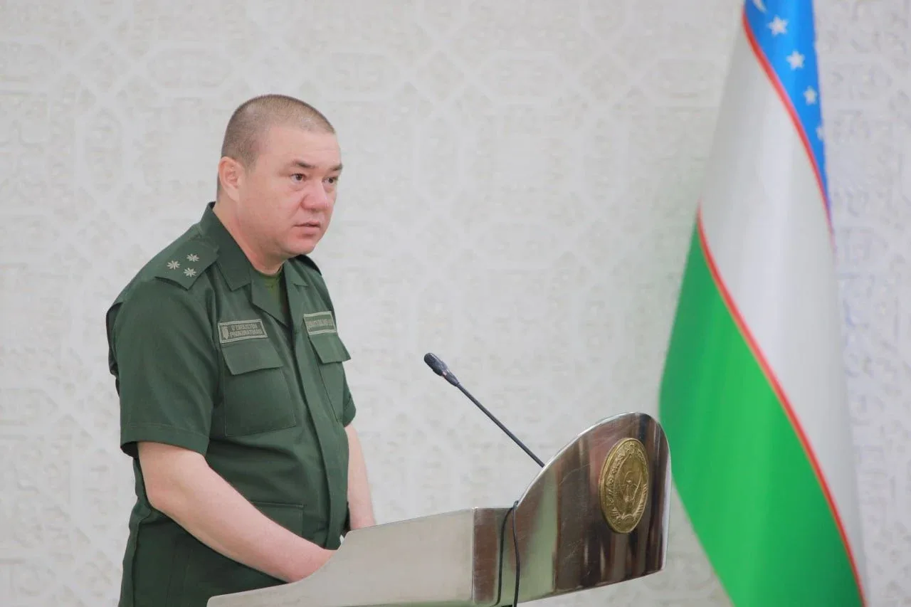 Ўзбекистонда мудофаа вазири ўзгарди: Шуҳрат Холмуҳаммедов лавозимидан озод этилди