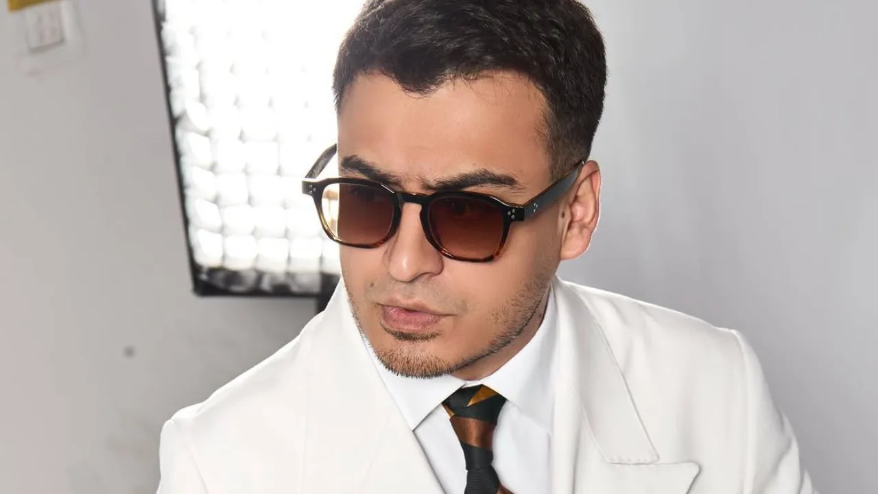 Али Отажонов оиласида қўшалоқ қувонч: хонанда эгизак фарзандли бўлди!