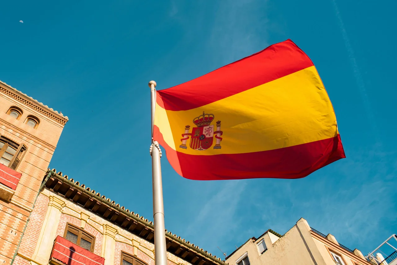 Three-day mourning declared in Spain following train crash