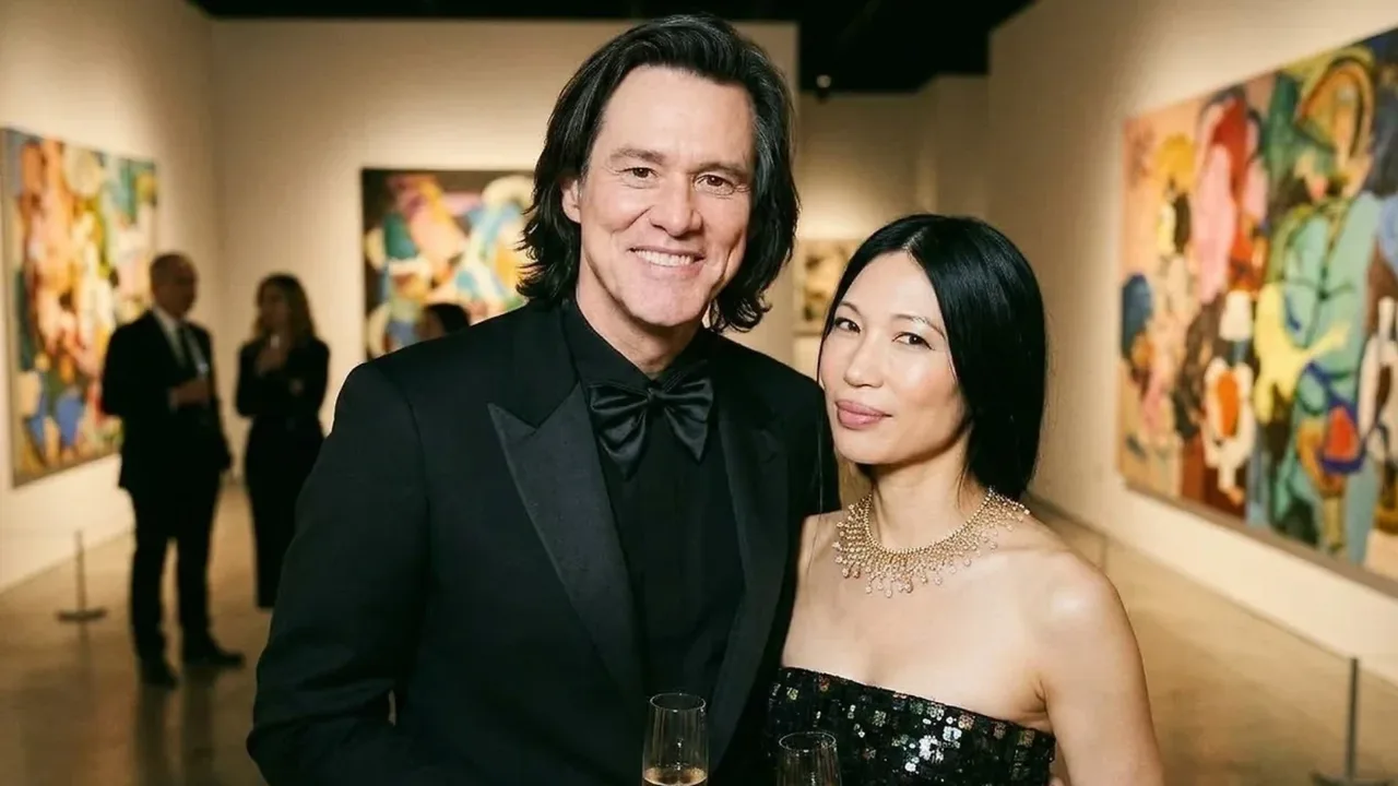 Hollywood star Jim Carrey marries artist 32 years his junior