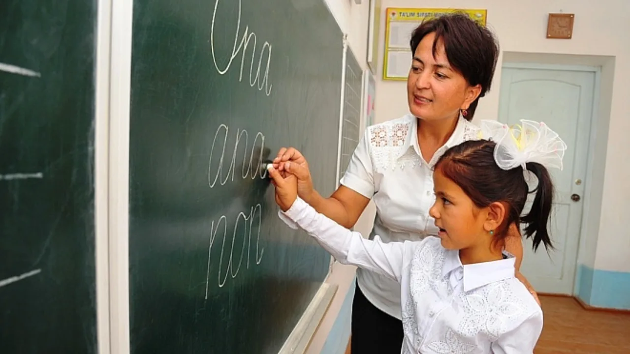Number of teachers working in Uzbekistan revealed: how many are women and how many are men?