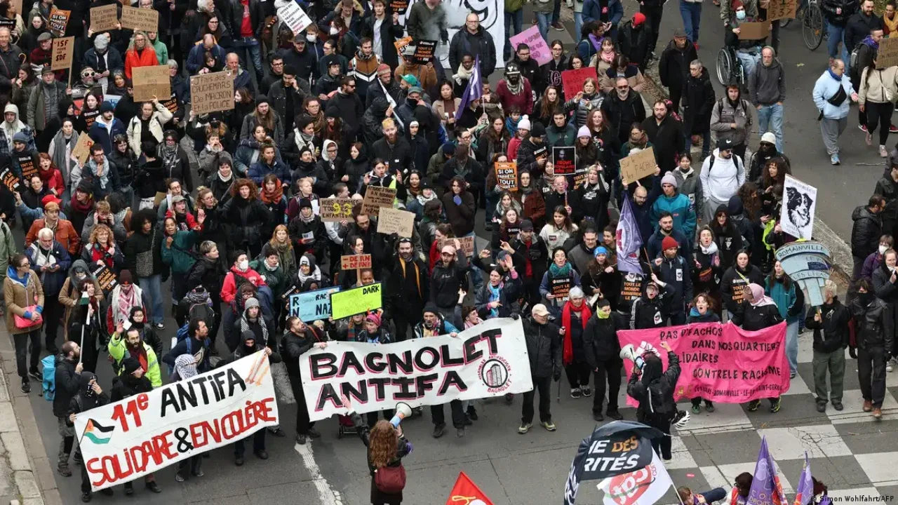 Fransa'da yeni bir kitlesel protesto dalgası başladı: Şehirlerde çatışmalar