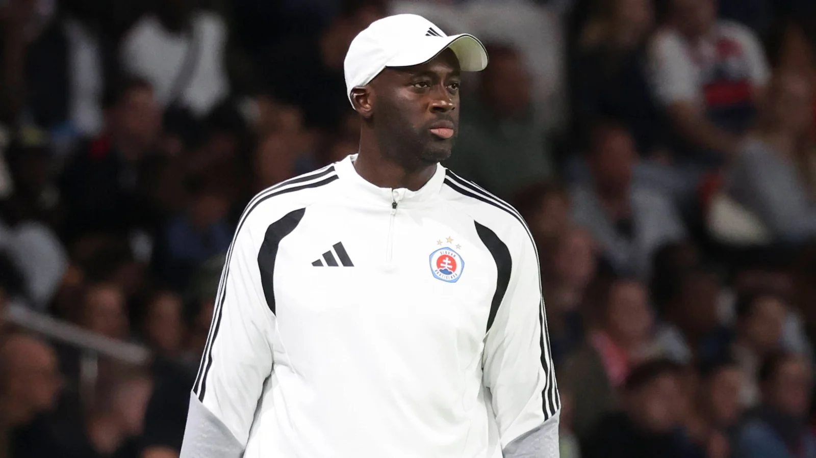 Emmanuel Eboue Yaya Toureni Angliya Premyer-ligasida murabbiy sifatida koʻrmoqchi